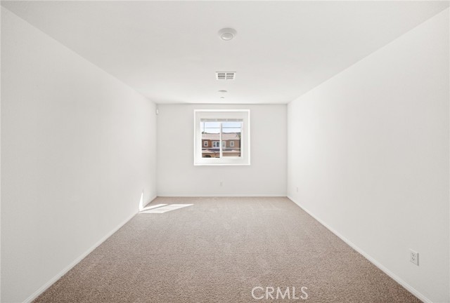 Detail Gallery Image 9 of 31 For 35286 Sorenstam Dr, Beaumont,  CA 92223 - 4 Beds | 3/1 Baths