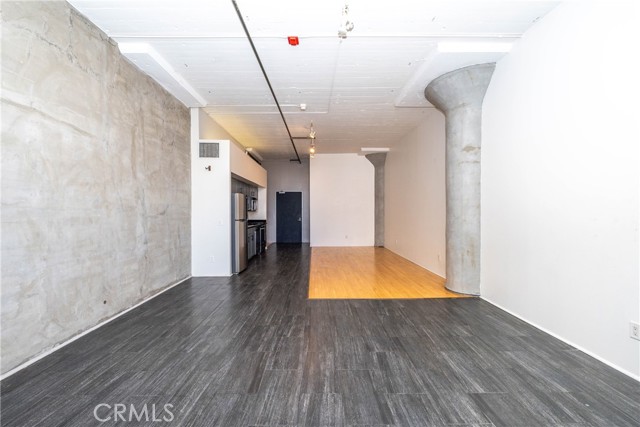 Detail Gallery Image 10 of 23 For 420 S San Pedro St #218,  Los Angeles,  CA 90013 - 1 Beds | 1 Baths