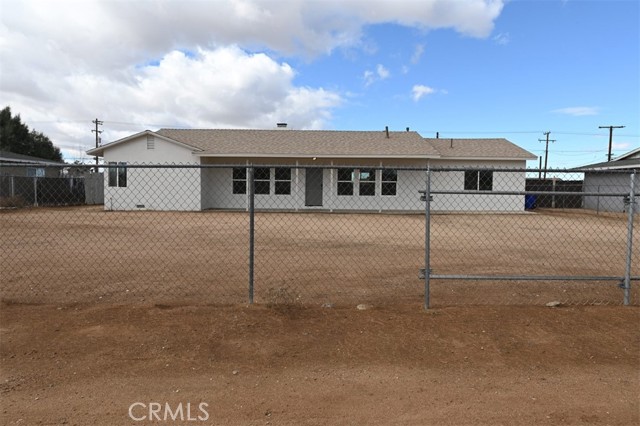 Image 2 for 13980 Osage Rd, Apple Valley, CA 92307