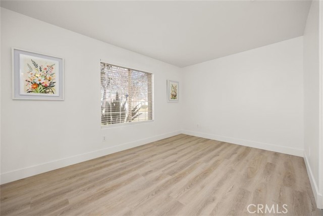 Detail Gallery Image 16 of 27 For 4906 Shadow Stone Dr, Bakersfield,  CA 93313 - 4 Beds | 2 Baths