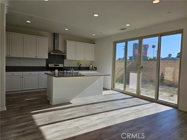 Detail Gallery Image 4 of 16 For 722 S Marcella Ave, Rialto,  CA 92376 - 3 Beds | 2/1 Baths