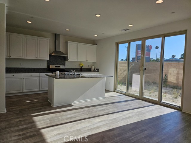 Detail Gallery Image 4 of 16 For 722 S Marcella Ave, Rialto,  CA 92376 - 3 Beds | 2/1 Baths