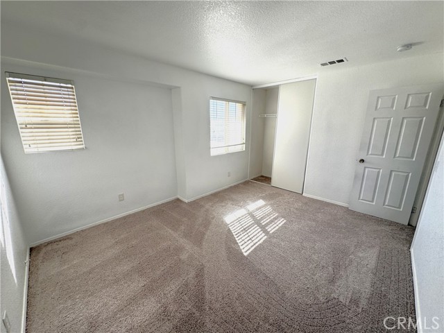Detail Gallery Image 22 of 26 For 2709 E Avenue J4, Lancaster,  CA 93535 - 5 Beds | 2/1 Baths
