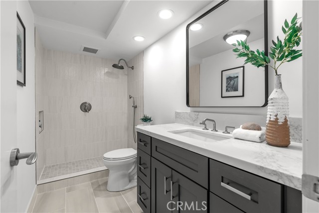 Detail Gallery Image 17 of 18 For 601 Lido Park Dr 3f,  Newport Beach,  CA 92663 - 2 Beds | 2/1 Baths