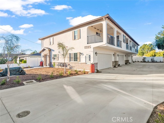 Detail Gallery Image 2 of 38 For 1325 W Grand Ave #3,  Pomona,  CA 91766 - 3 Beds | 2/1 Baths