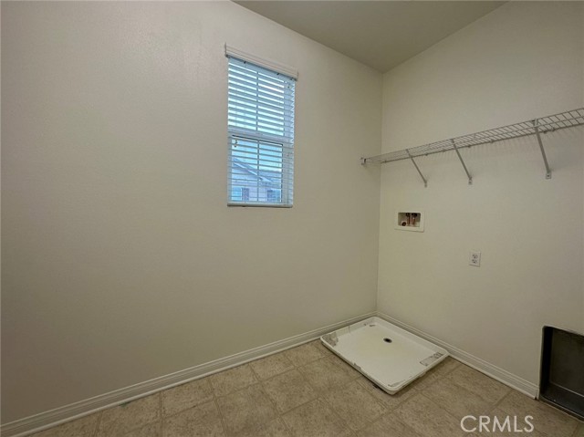 Detail Gallery Image 15 of 16 For 13038 Bramble St, Corona,  CA 92880 - 5 Beds | 3/1 Baths