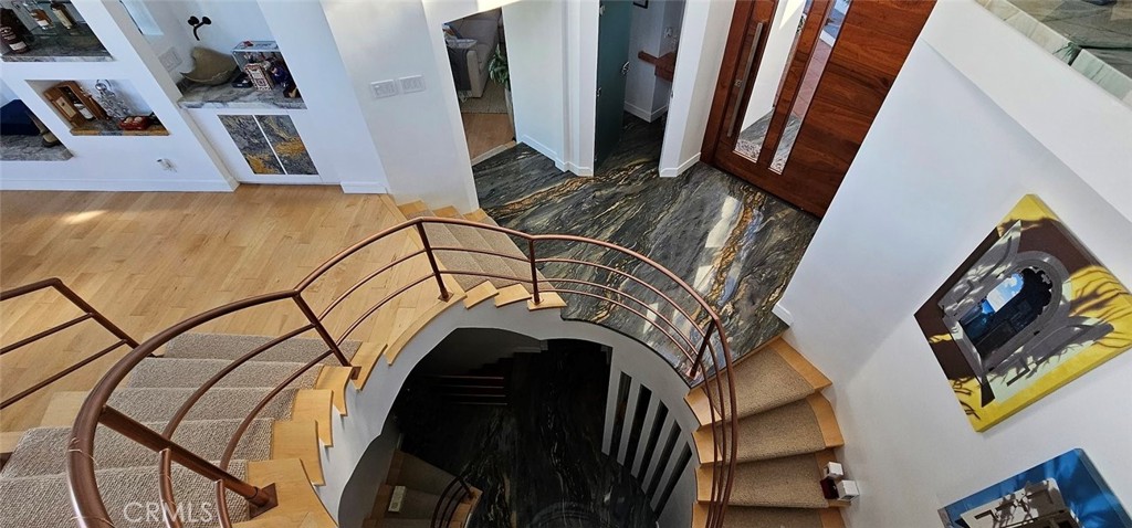 https://media.crmls.org/medias/8166a1fd-0169-4b7f-9dc8-02db8baa35e4.jpg?preset=X-Large