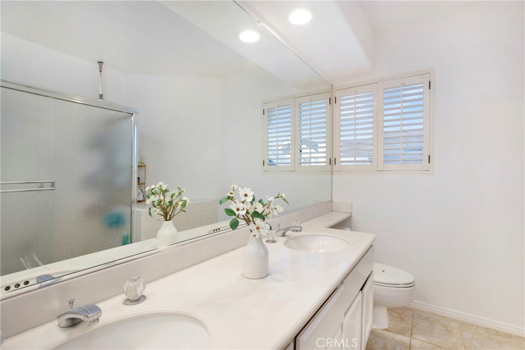 MLS #OC25272593 image #25