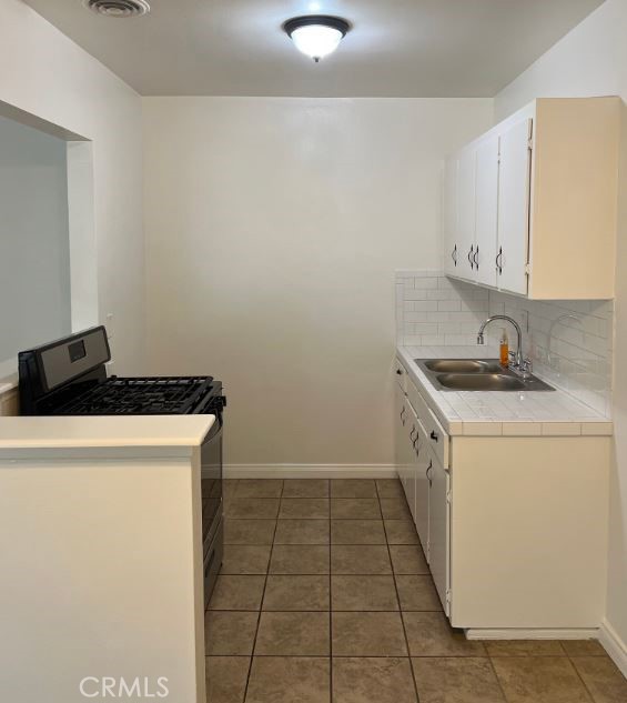 Detail Gallery Image 26 of 27 For 218 W Wilson Ave, Orange,  CA 92867 - – Beds | – Baths