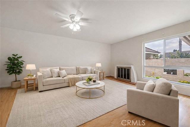 Detail Gallery Image 3 of 40 For 8237 Henshaw, Buena Park,  CA 90621 - 3 Beds | 2/1 Baths