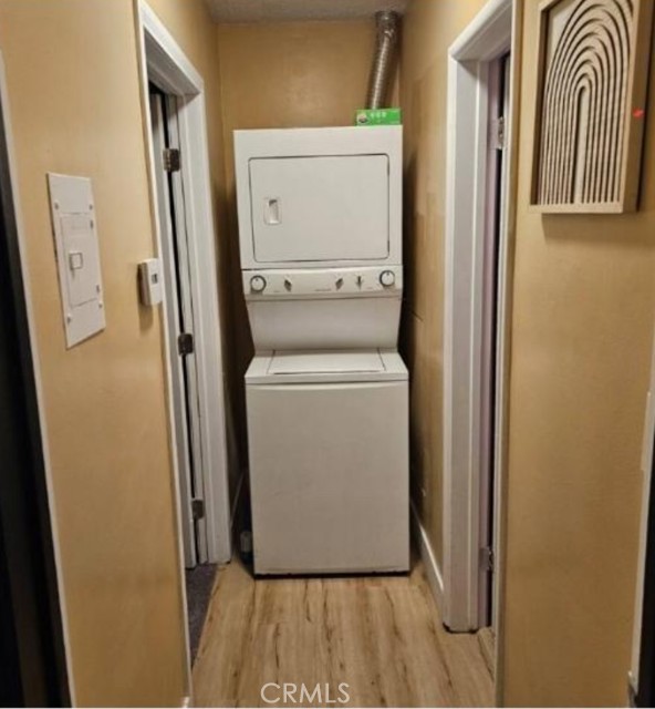 Detail Gallery Image 3 of 10 For 721 Larch St #11,  Inglewood,  CA 90301 - 1 Beds | 1 Baths