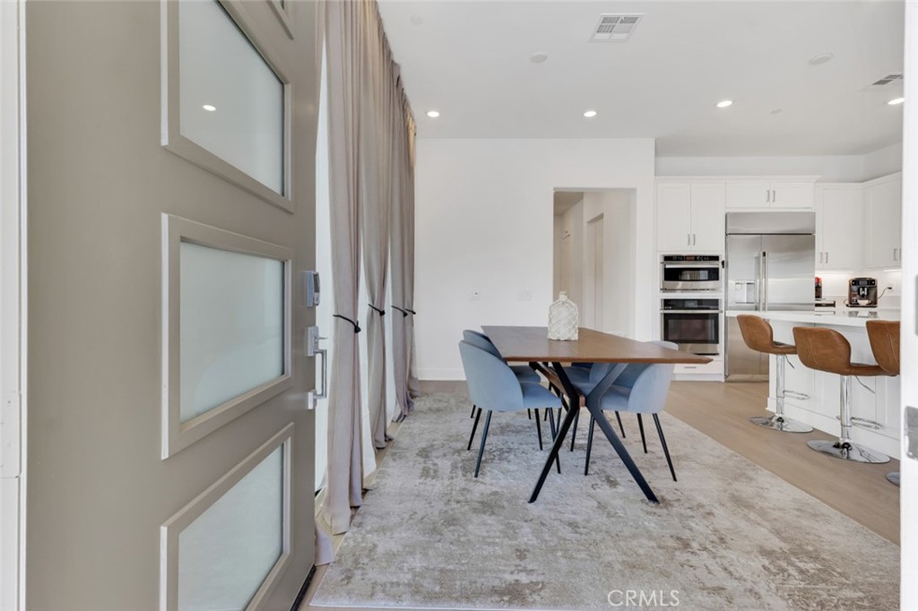 MLS #SR25278368 image #2