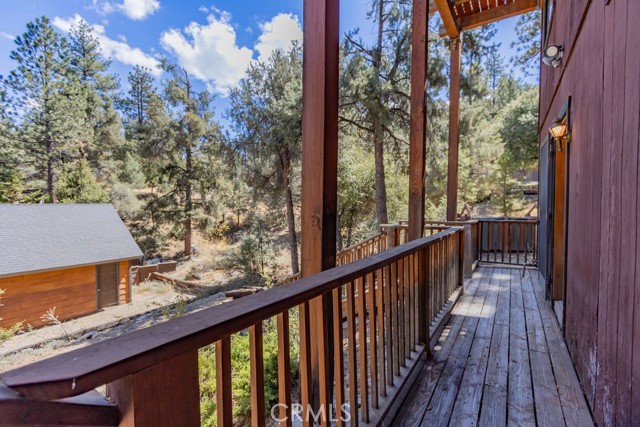 2208 Bernina, Pine Mountain Club CA: https://media.crmls.org/medias/81676bcb-eff1-4b3b-aae6-cc030ed8ef53.jpg