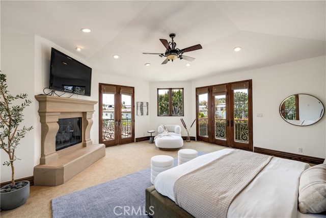 718 N Poinsettia Avenue, Manhattan Beach CA: https://media.crmls.org/medias/8167a112-82dd-4c67-abe4-57924cfceb00.jpg