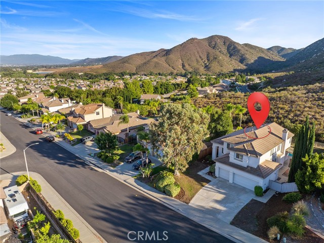 23515 Mountainside Court, Murrieta CA: https://media.crmls.org/medias/8167b03a-c504-4831-9a92-216a0e9a1a7b.jpg