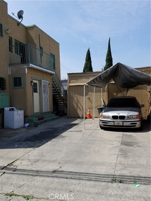 433 W 9th Street, Long Beach CA: https://media.crmls.org/medias/8167bdfd-e515-41f0-8aaa-598d2ee75646.jpg