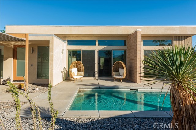 Detail Gallery Image 5 of 37 For 1126 Lucent Ct, Palm Springs,  CA 92262 - 3 Beds | 3 Baths