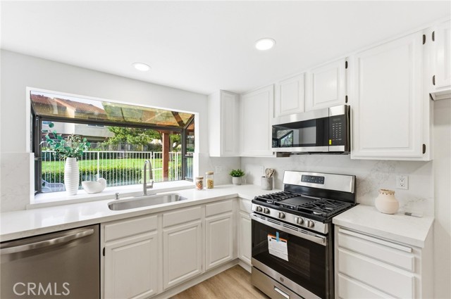 33651 Surfside, Dana Point CA: https://media.crmls.org/medias/816958da-52c5-46af-ac6b-3ad6d865f05b.jpg