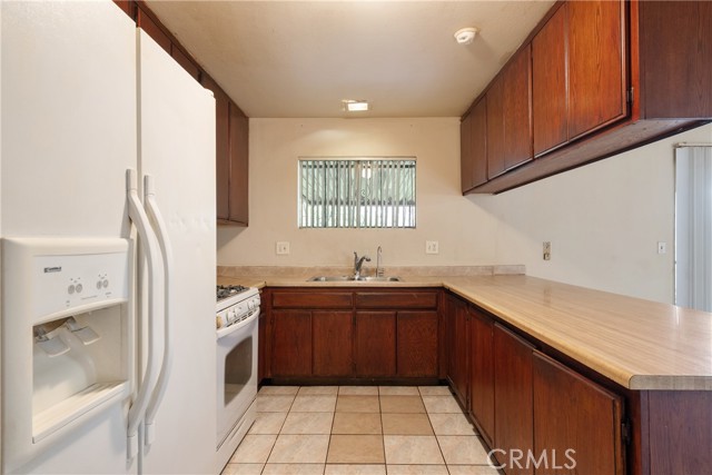 Detail Gallery Image 13 of 29 For 333 West Grand Avenue, Pomona,  CA 91766 - 3 Beds | 2 Baths