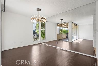 https://media.crmls.org/medias/816ae046-4c3e-447d-a03e-d0da83c5676c.jpg?preset=X-Large