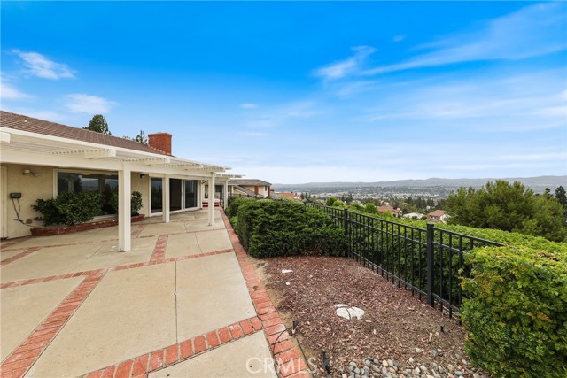 Detail Gallery Image 12 of 15 For 614 614 S Pathfinder, Anaheim Hills,  CA 92807 - 3 Beds | 2 Baths