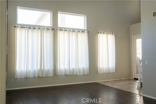 Detail Gallery Image 15 of 56 For 36719 Torrey Pines Dr., Beaumont,  CA 92223 - 4 Beds | 2/1 Baths