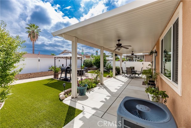 30294 Coralium Way, Menifee CA: https://media.crmls.org/medias/816ca506-7595-4df4-bc5b-f0ca70b9d9ec.jpg