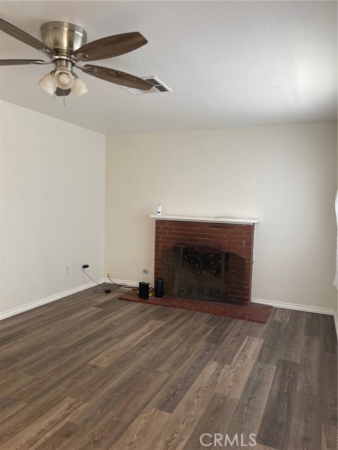 Detail Gallery Image 3 of 18 For 340 W 40th St, San Bernardino,  CA 92407 - 2 Beds | 1 Baths