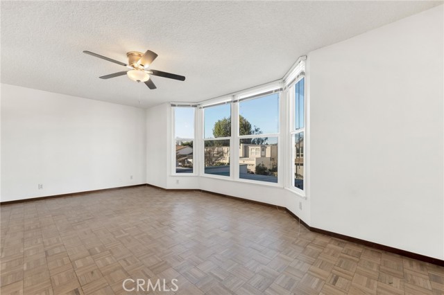 Detail Gallery Image 23 of 45 For 1654 Edgewater Ln, Camarillo,  CA 93010 - 3 Beds | 2/1 Baths