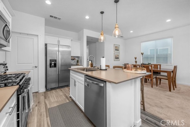 Detail Gallery Image 16 of 55 For 6125 W Willis Ave, Fresno,  CA 93723 - 2 Beds | 2 Baths