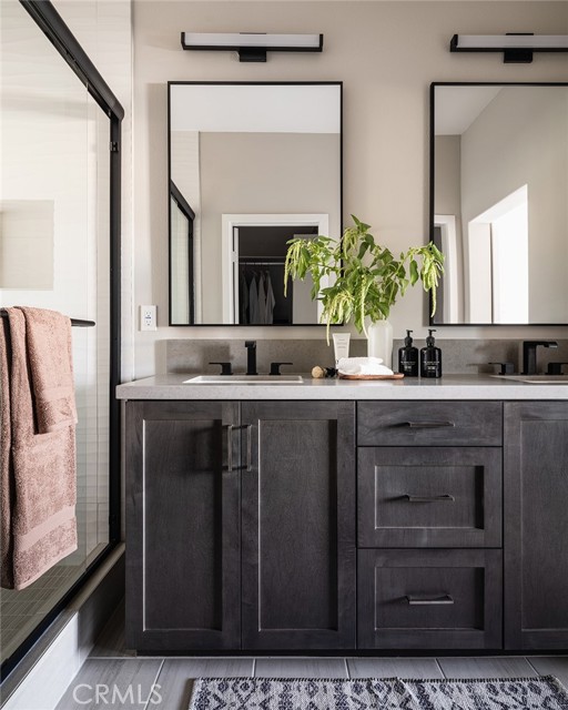 MLS #OC25242034 image #9