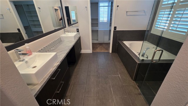 26246 Reade Place, Stevenson Ranch CA: https://media.crmls.org/medias/81707bd5-bf39-43d5-afa7-127ac61ff059.jpg