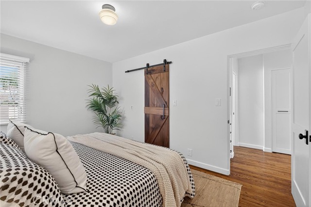 3050 Reid Ave, Culver City CA: https://media.crmls.org/medias/8170800f-3f6c-4c12-87ce-b6e196839209.jpg