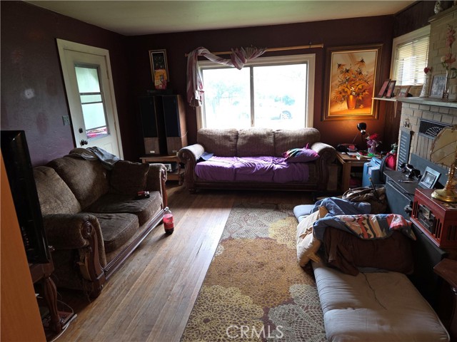 Detail Gallery Image 2 of 48 For 300 Chestnut, Red Bluff,  CA 96080 - 2 Beds | 1 Baths