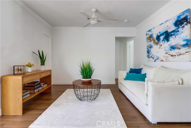 Detail Gallery Image 12 of 39 For 12506 Emelita St, Valley Village,  CA 91607 - 2 Beds | 2 Baths