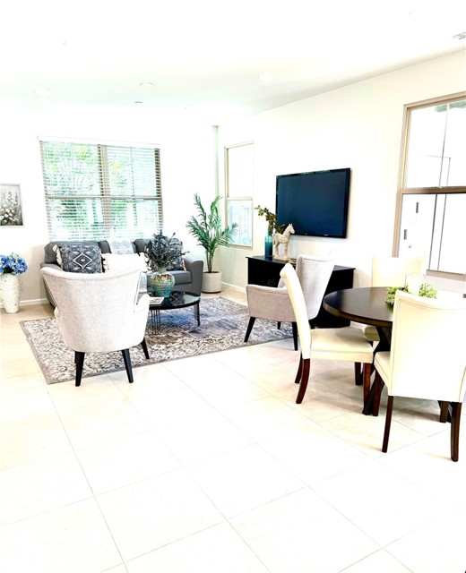 Detail Gallery Image 2 of 10 For 84 Jade Flower, Irvine,  CA 92620 - 3 Beds | 3 Baths