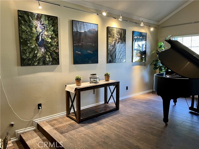 Detail Gallery Image 45 of 71 For 24517 Thistle Ct, Newhall,  CA 91321 - 4 Beds | 3 Baths