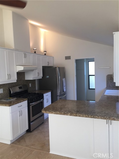 Detail Gallery Image 3 of 3 For 427 Poinsettia Ave #1/2,  Corona Del Mar,  CA 92625 - 3 Beds | 2 Baths