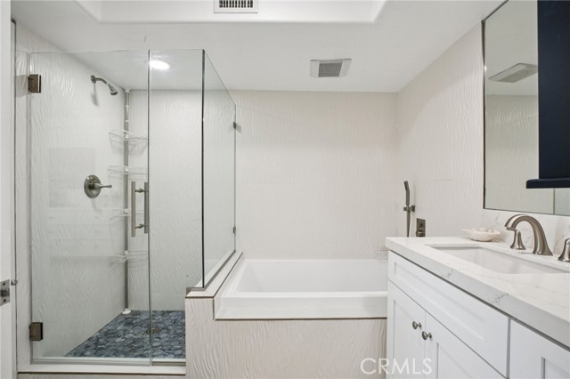 200 Pacific Coast, Huntington Beach CA: https://media.crmls.org/medias/8171faf7-9074-44d0-ad66-6c87d23d7f4e.jpg