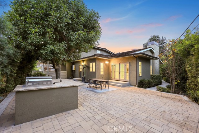 416 N Altura Road, Arcadia CA: https://media.crmls.org/medias/81725e10-5c82-4ea9-a9bd-2e617f3a0030.jpg