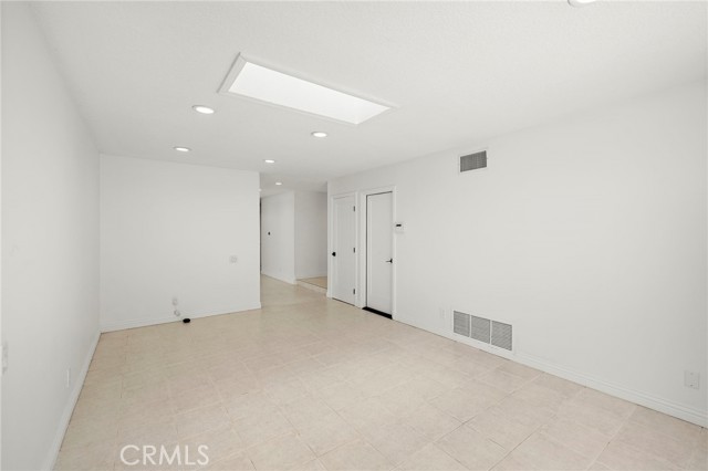 Detail Gallery Image 9 of 19 For 23866 via Calzada, Mission Viejo,  CA 92691 - 3 Beds | 2 Baths