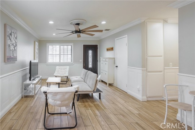 Detail Gallery Image 5 of 35 For 5052 Taft, Chino,  CA 91710 - 4 Beds | 3 Baths