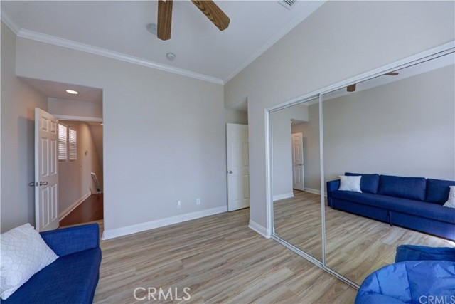 421 11th Street, Huntington Beach CA: https://media.crmls.org/medias/81753f68-768d-4c10-87d7-130fb02a34aa.jpg