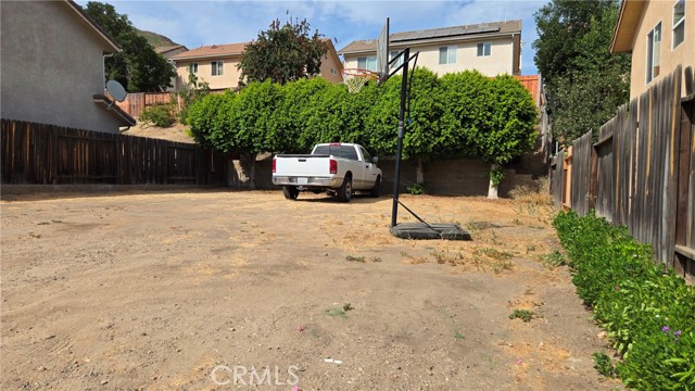 Detail Gallery Image 3 of 26 For 11852 N Birch Grove, Sylmar,  CA 91342 - 5 Beds | 3/1 Baths