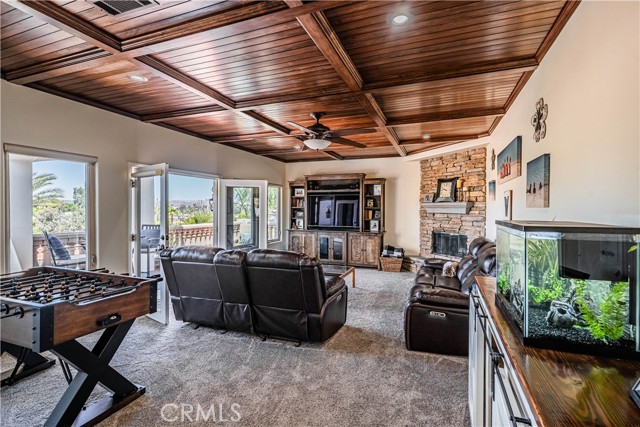 Detail Gallery Image 16 of 53 For 30614 Emperor Dr, Canyon Lake,  CA 92587 - 6 Beds | 4 Baths