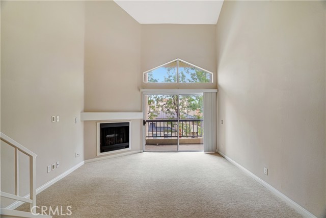 5510 Owensmouth Avenue, Woodland Hills CA: https://media.crmls.org/medias/8176ba1d-7cd1-4585-b916-6d482c0829f5.jpg