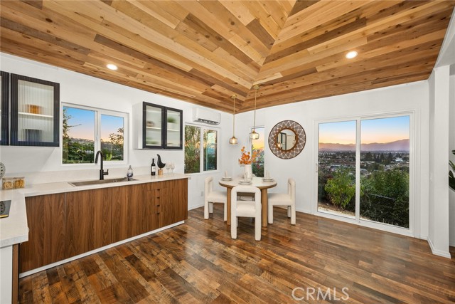 Detail Gallery Image 8 of 23 For 304 W Graves Ave, Monterey Park,  CA 91754 - 2 Beds | 1/1 Baths