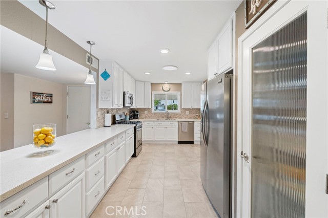 Detail Gallery Image 13 of 46 For 28535 Portsmouth Dr, Sun City,  CA 92586 - 3 Beds | 2 Baths