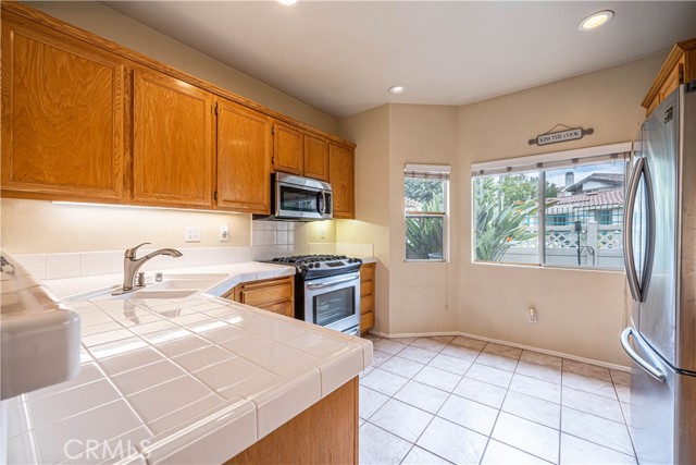 Detail Gallery Image 11 of 66 For 13084 Avenida Pescador, Riverside,  CA 92503 - 2 Beds | 2/1 Baths