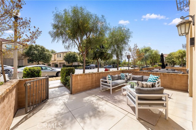 Detail Gallery Image 4 of 52 For 81 Savannah, Lake Forest,  CA 92630 - 3 Beds | 2/1 Baths
